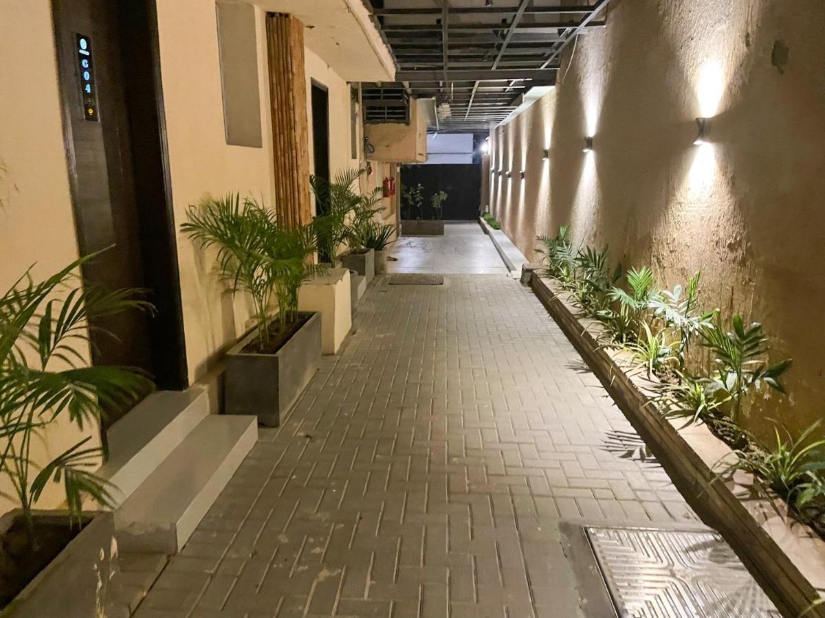 Hamsun Suites  Karatschi Exterior foto
