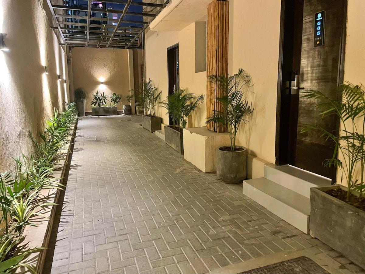 Hamsun Suites  Karatschi Exterior foto