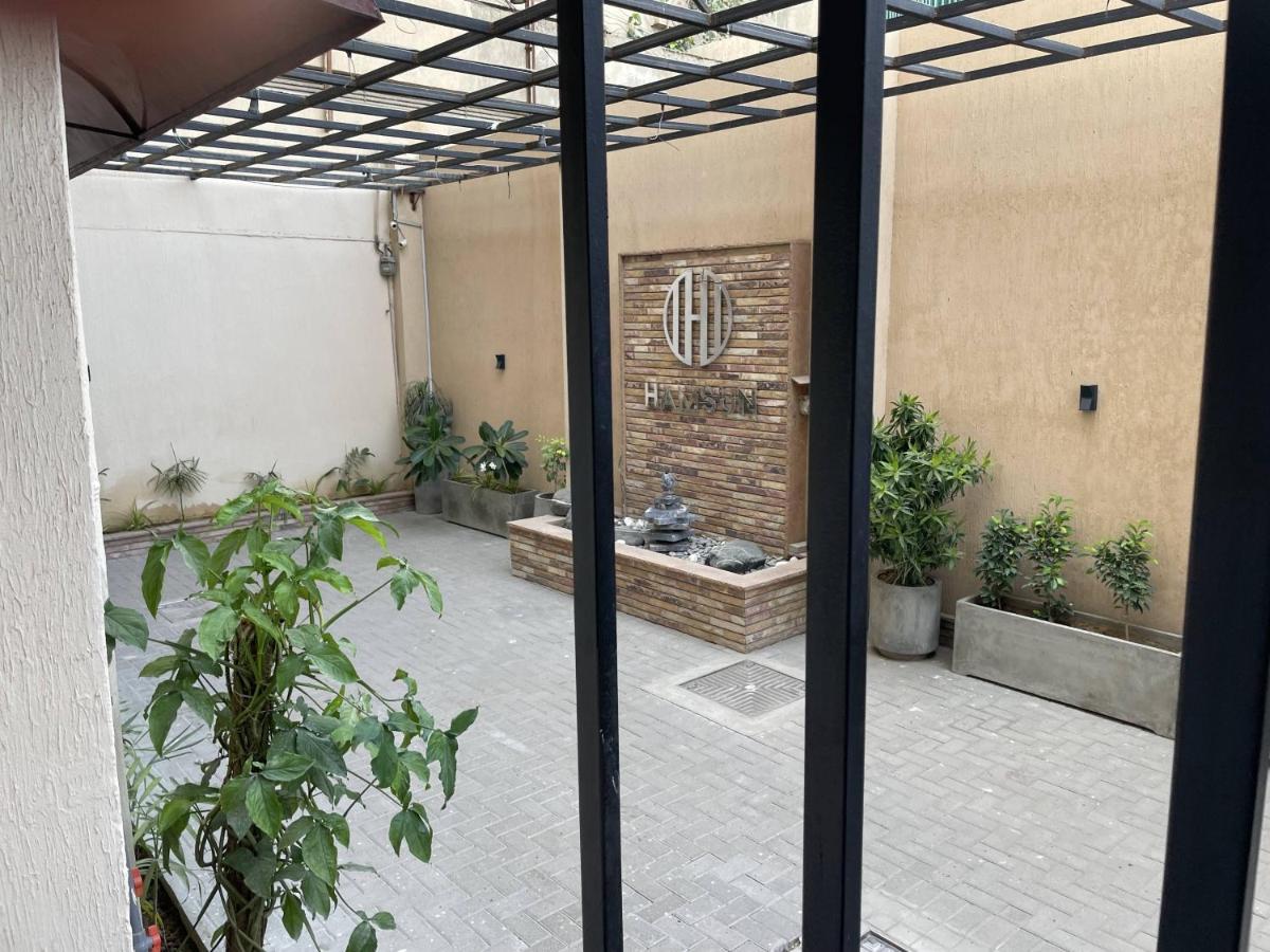 Hamsun Suites  Karatschi Exterior foto