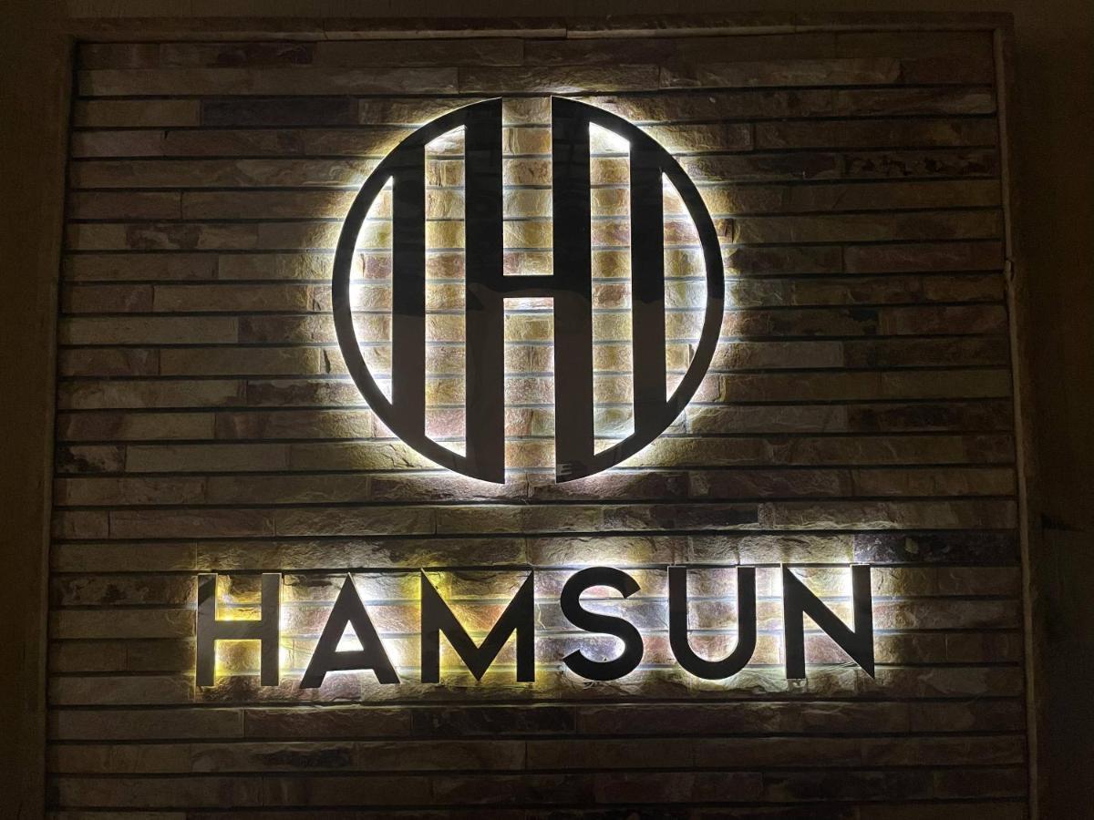 Hamsun Suites  Karatschi Exterior foto