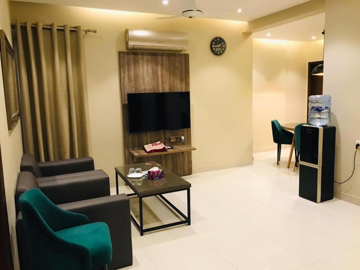 Hamsun Suites  Karatschi Exterior foto