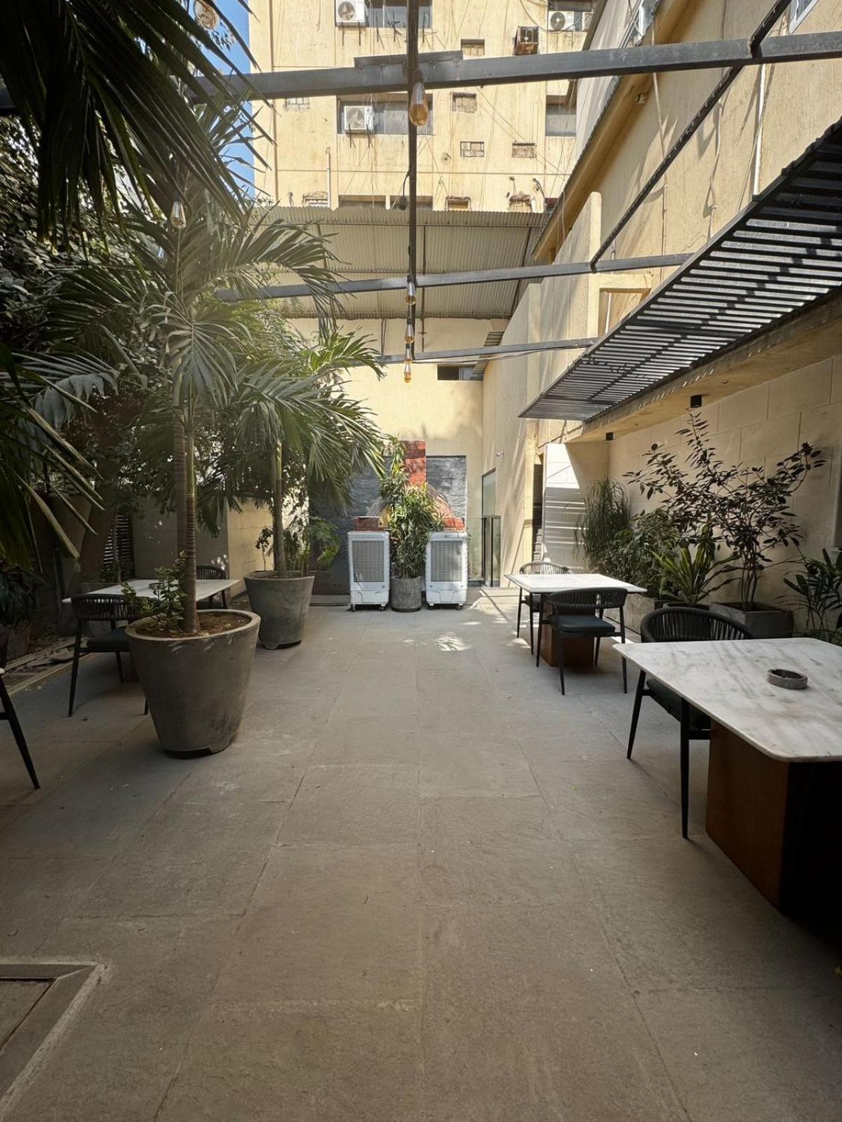 Hamsun Suites  Karatschi Exterior foto